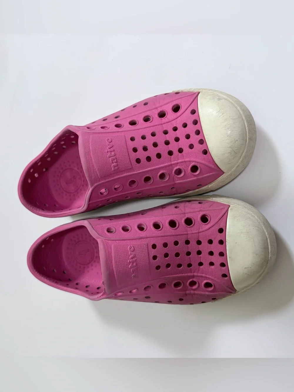 Girls Natives Slip on Shoes in Hot Pink Size 9c